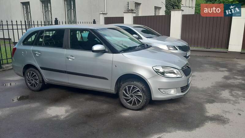 Универсал Skoda Fabia 2011 в Хмельницком