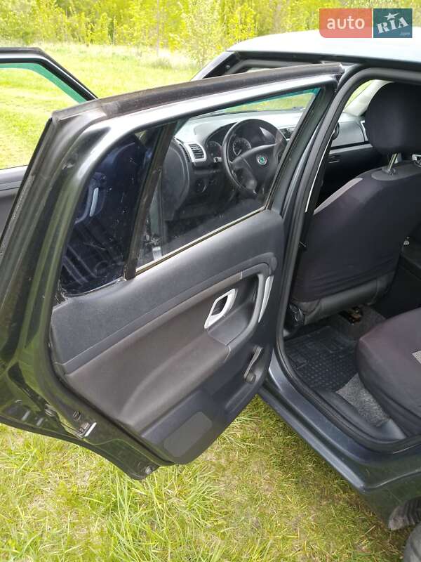 Хетчбек Skoda Fabia 2008 в Чернігові фото 9 Хетчбек Skoda Fabia 2008 в Чернігові