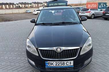 Универсал Skoda Fabia 2010 в Ровно