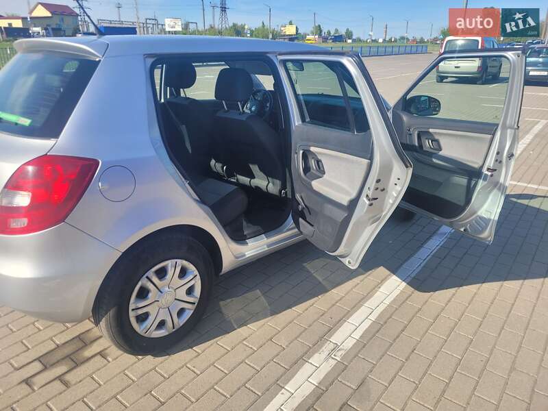 Хэтчбек Skoda Fabia 2014 в Нововолынске