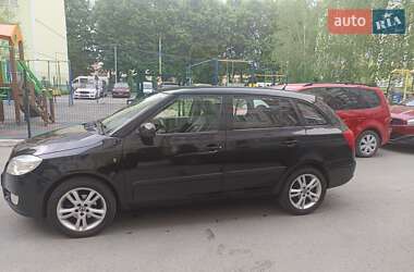 Универсал Skoda Fabia 2008 в Луцке