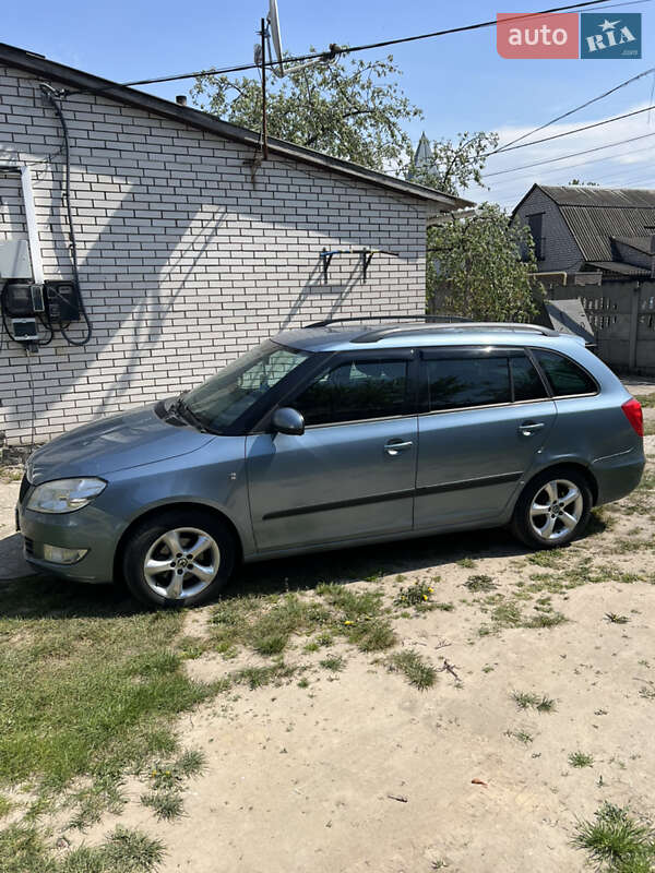 Универсал Skoda Fabia 2010 в Житомире