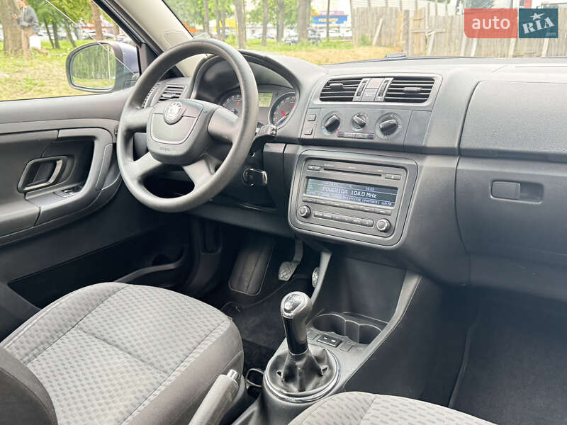 Універсал Skoda Fabia 2010 в Києві