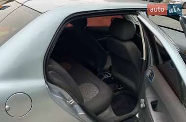 Седан Skoda Fabia 2006 в 