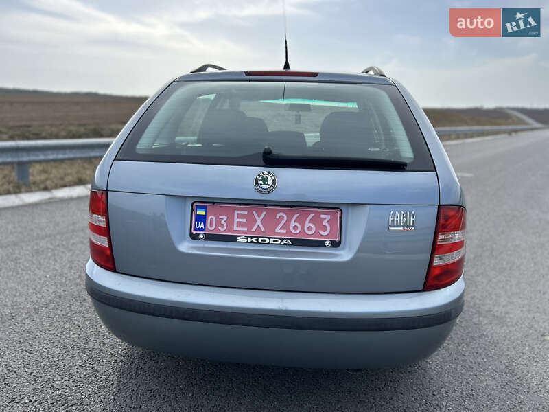 Универсал Skoda Fabia 2006 в Ровно
