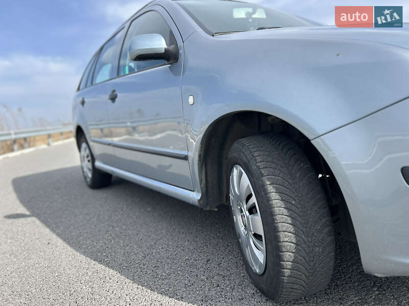 Универсал Skoda Fabia 2006 в Ровно