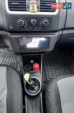 Хэтчбек Skoda Fabia 2008 в 