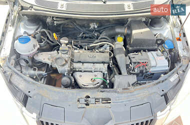 Хэтчбек Skoda Fabia 2009 в Киеве
