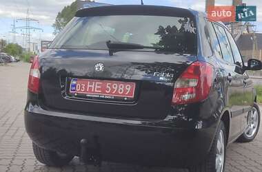 Хетчбек Skoda Fabia 2009 в 