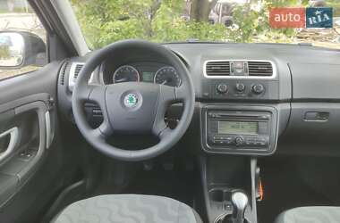 Хетчбек Skoda Fabia 2009 в 