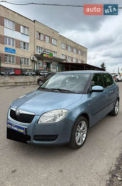 Хэтчбек Skoda Fabia 2009 в Сумах