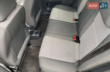 Хетчбек Skoda Fabia 2011 в 