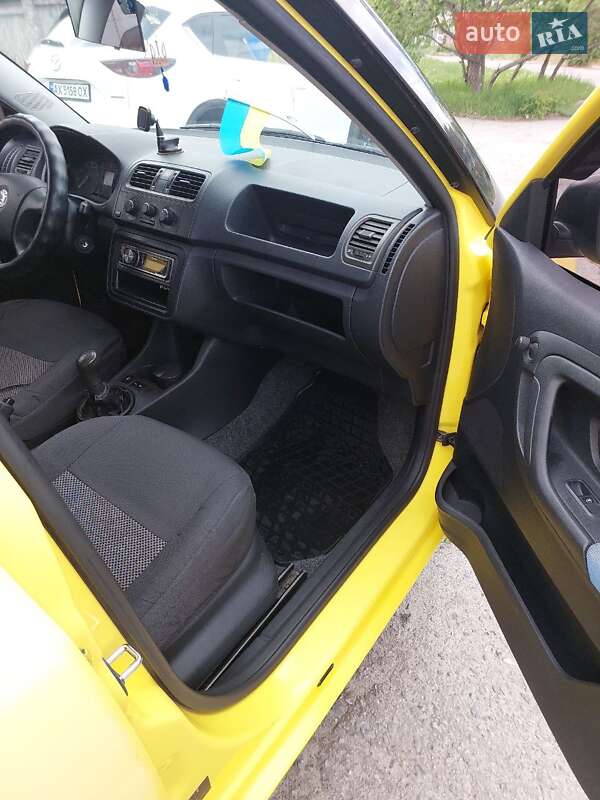 Хетчбек Skoda Fabia 2008 в Харкові