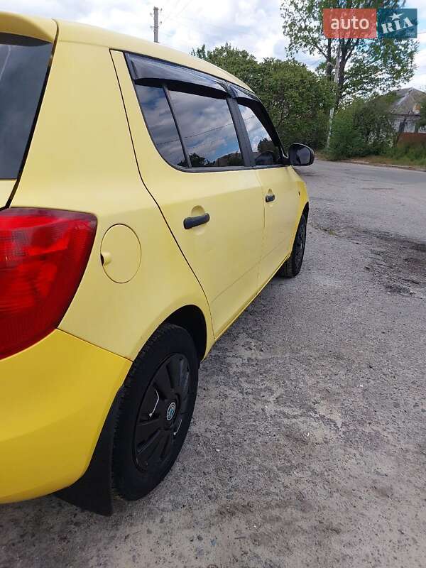 Хетчбек Skoda Fabia 2008 в Харкові