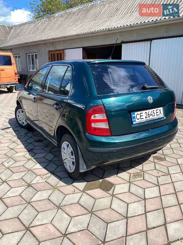 Хэтчбек Skoda Fabia 2001 в Черновцах