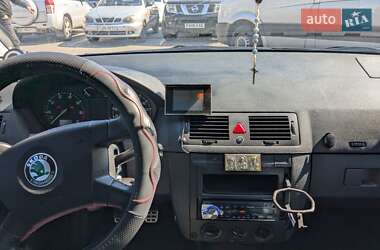 Хэтчбек Skoda Fabia 2003 в 
