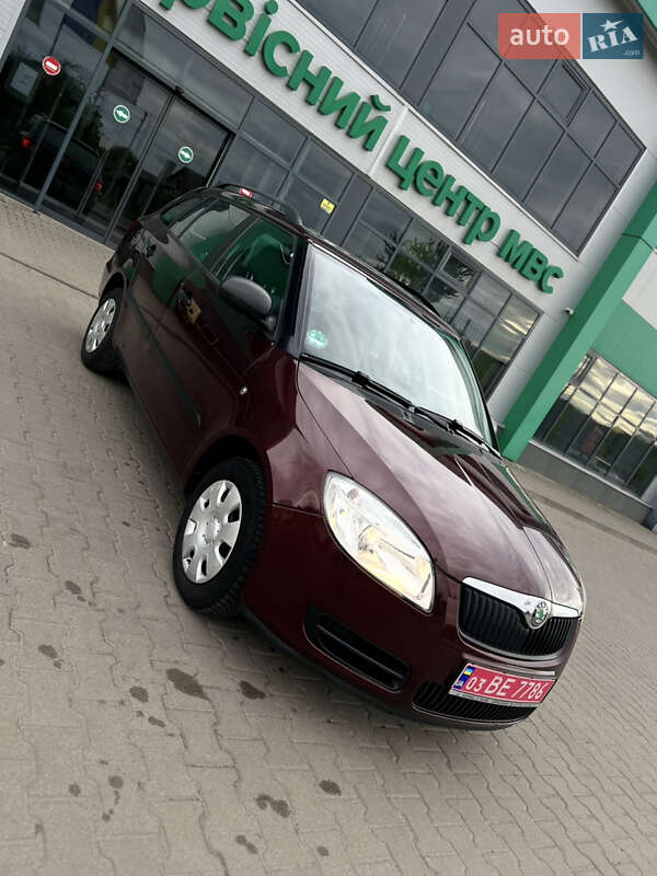 Універсал Skoda Fabia 2010 в Нововолинську