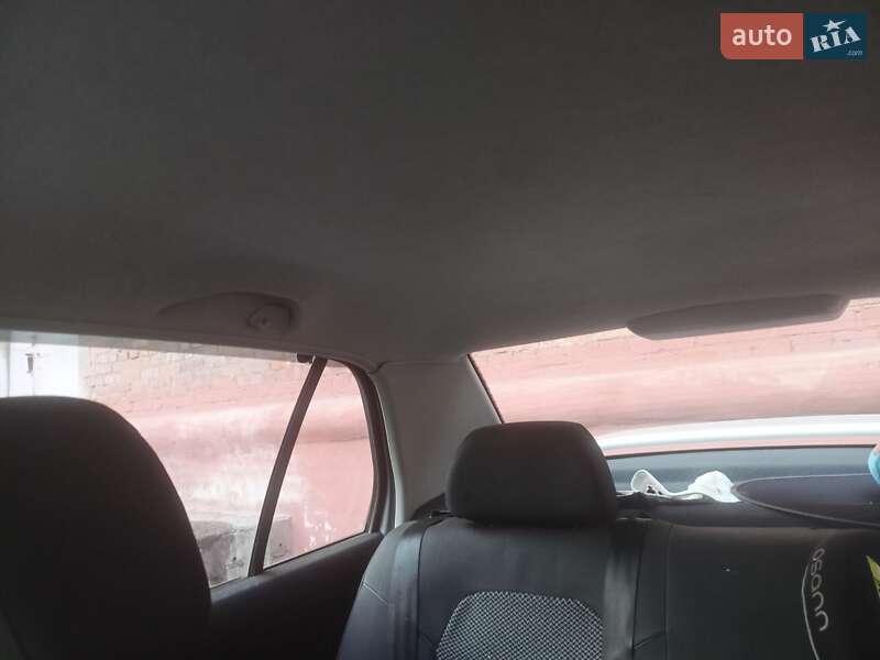 Седан Skoda Fabia 2006 в Кривом Роге