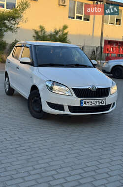 Хэтчбек Skoda Fabia 2011 в Житомире