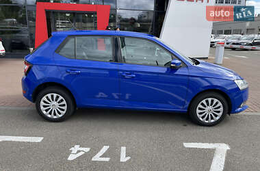 Хэтчбек Skoda Fabia 2019 в 
