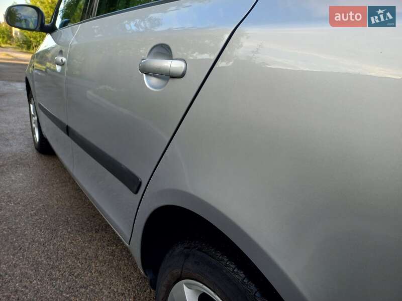 Универсал Skoda Fabia 2008 в Каменском