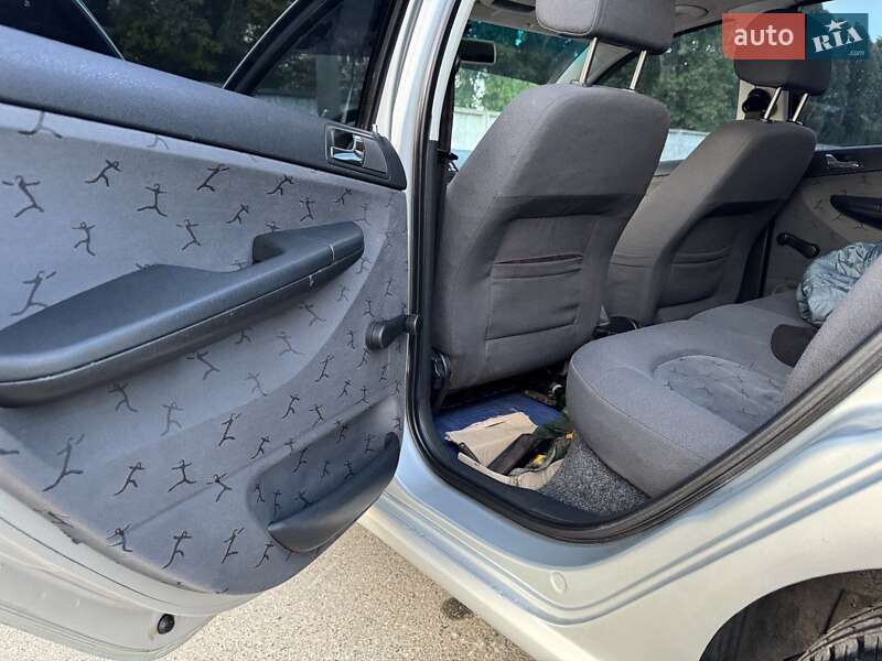 Універсал Skoda Fabia 2004 в Києві