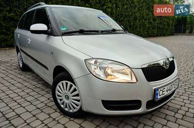 Універсал Skoda Fabia 2009 в Чернівцях