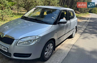 Хетчбек Skoda Fabia 2009 в Києві