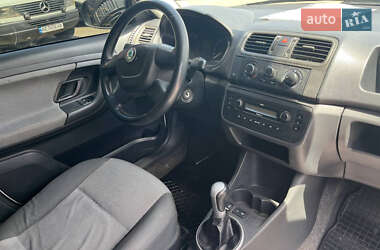 Хетчбек Skoda Fabia 2009 в 