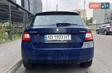 Хэтчбек Skoda Fabia 2015 в 