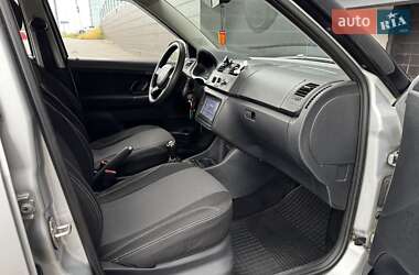 Хэтчбек Skoda Fabia 2013 в 