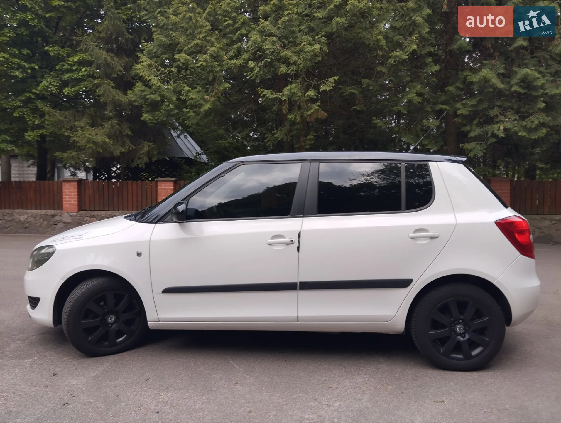 2011 Skoda Fabia - мініатюра 6