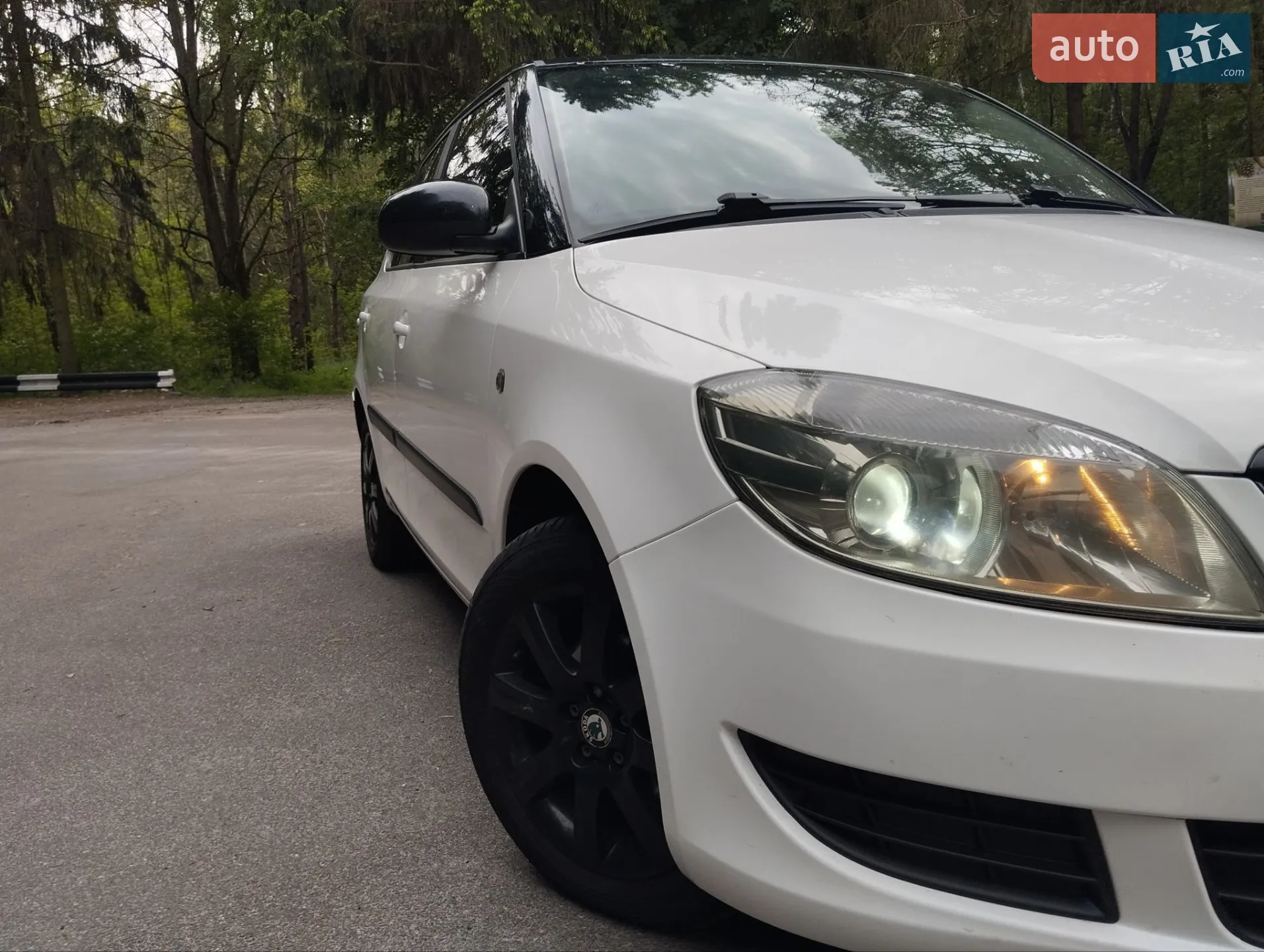 2011 Skoda Fabia - мініатюра 10