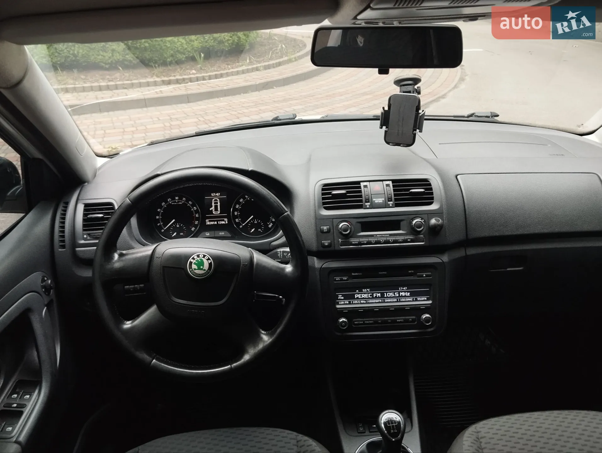 2011 Skoda Fabia - мініатюра 11