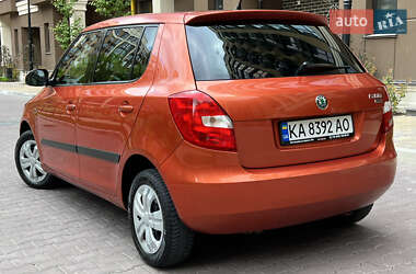 Хетчбек Skoda Fabia 2009 в 