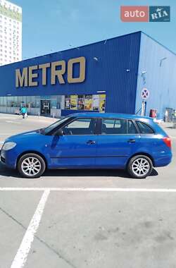 Універсал Skoda Fabia 2010 в Одесі