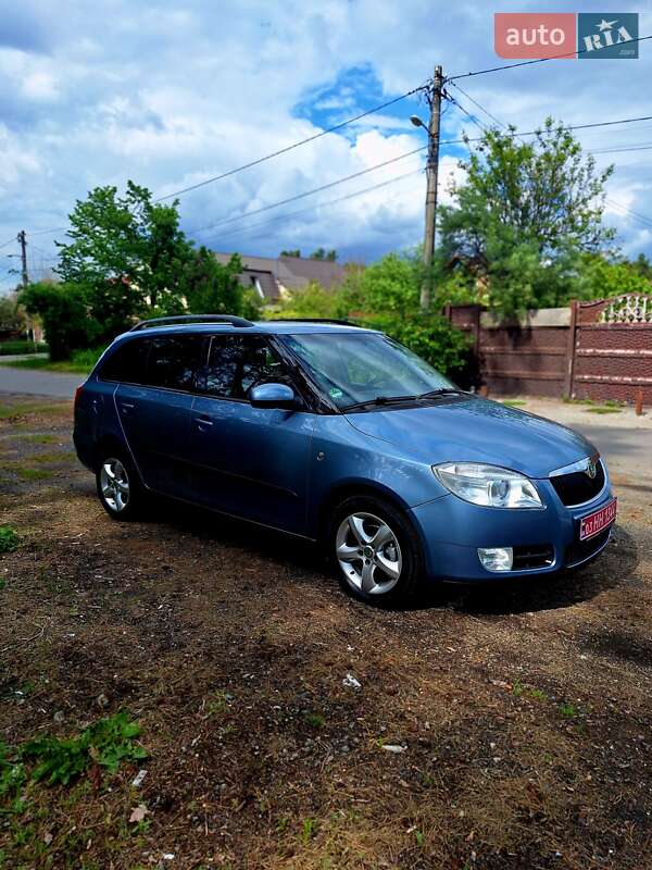 Універсал Skoda Fabia 2009 в Києві