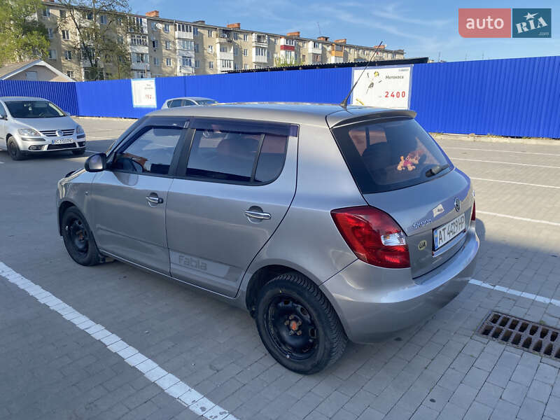 Хэтчбек Skoda Fabia 2007 в Калуше