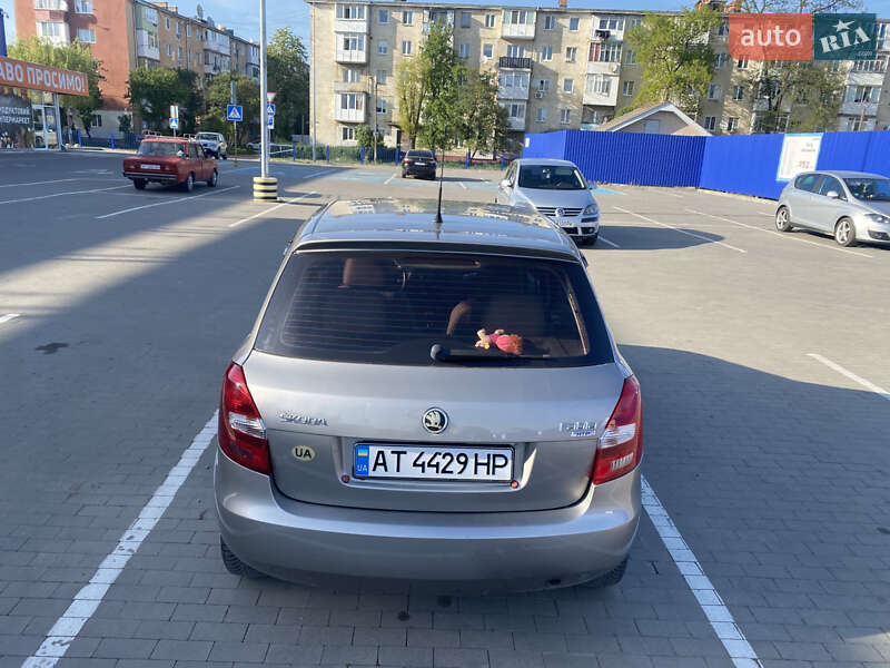 Хэтчбек Skoda Fabia 2007 в Калуше