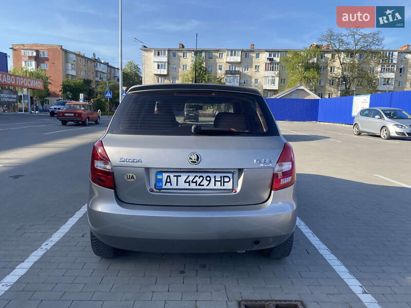 Хэтчбек Skoda Fabia 2007 в Калуше