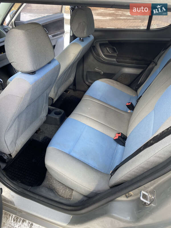 Хэтчбек Skoda Fabia 2007 в Калуше