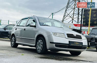 Седан Skoda Fabia 2003 в 