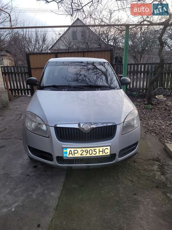 Хетчбек Skoda Fabia 2008 в Запоріжжі