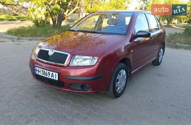 Хэтчбек Skoda Fabia 2006 в 