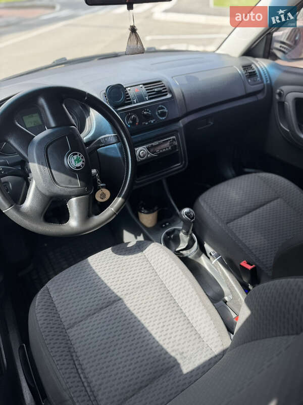 Хетчбек Skoda Fabia 2011 в Умані