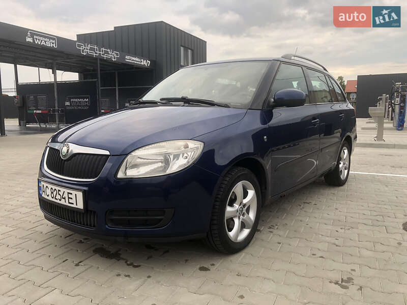 Універсал Skoda Fabia 2009 в Луцьку