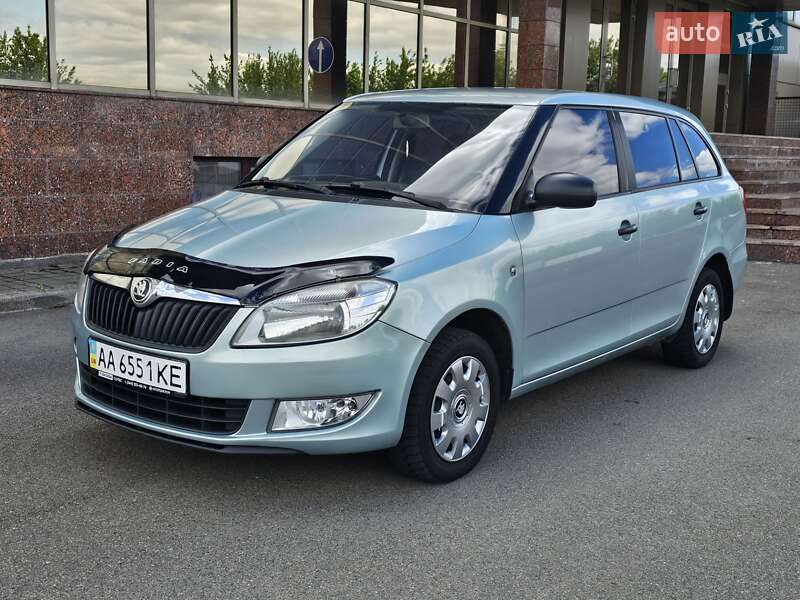 Универсал Skoda Fabia 2010 в 