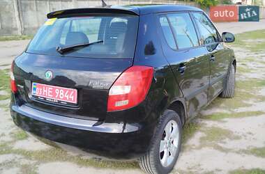 Хэтчбек Skoda Fabia 2007 в 