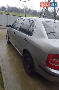 Седан Skoda Fabia 2007 в 
