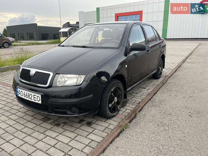Седан Skoda Fabia 2006 в Тячеві